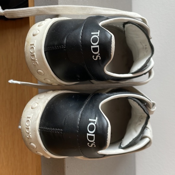 Black and white Tod’s sneakers - Picture 2 of 2